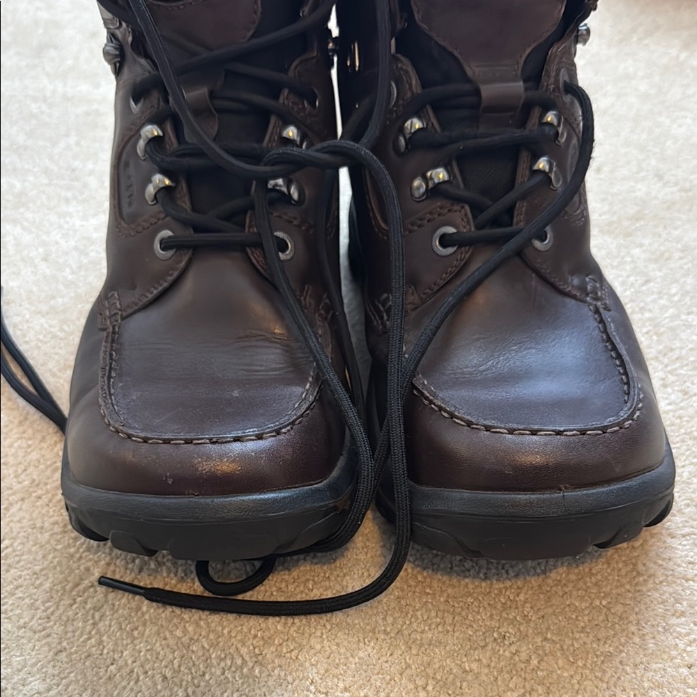 Keen Brown Leather Boots with Sturdy Design - Picture 9 of 10
